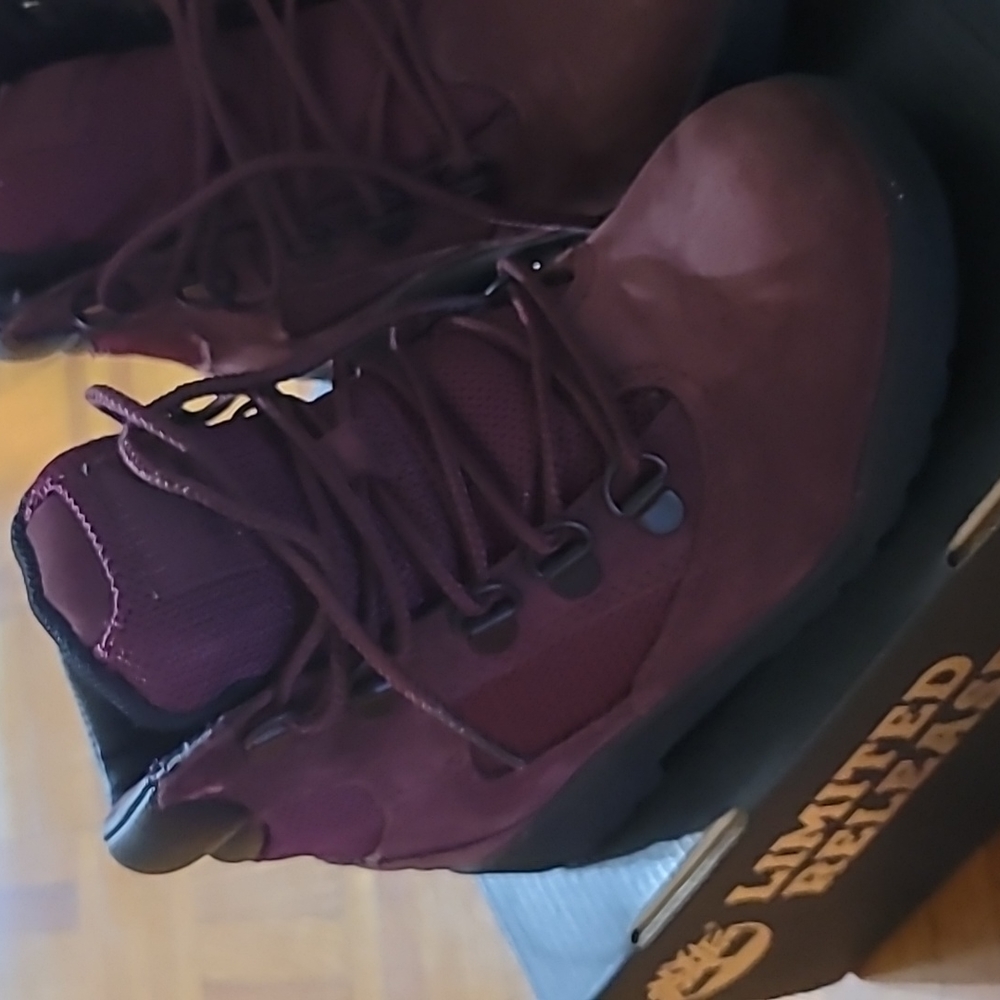 Timberland - Picture 2 of 5